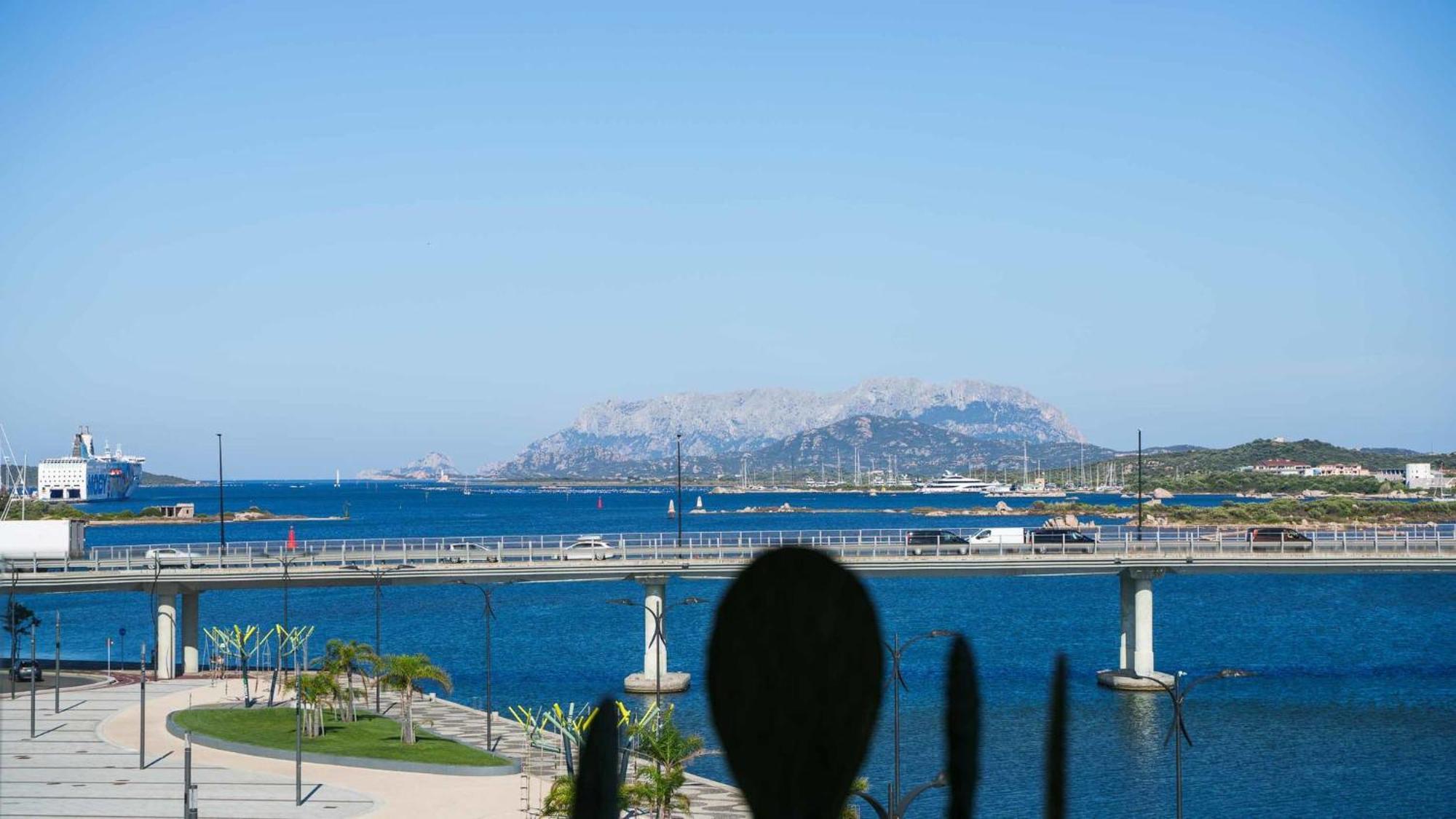 Welcomely - Seamphony Light * Olbia
